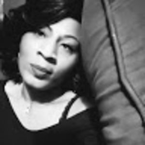 Meet your Posher, Dione